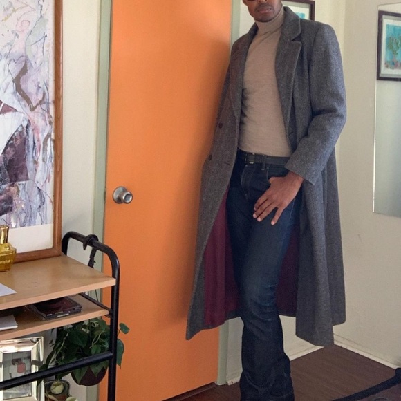 Herringbone walking coat. - Picture 3 of 4